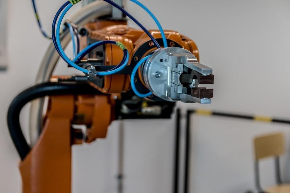 Manufacturing Robot - AI